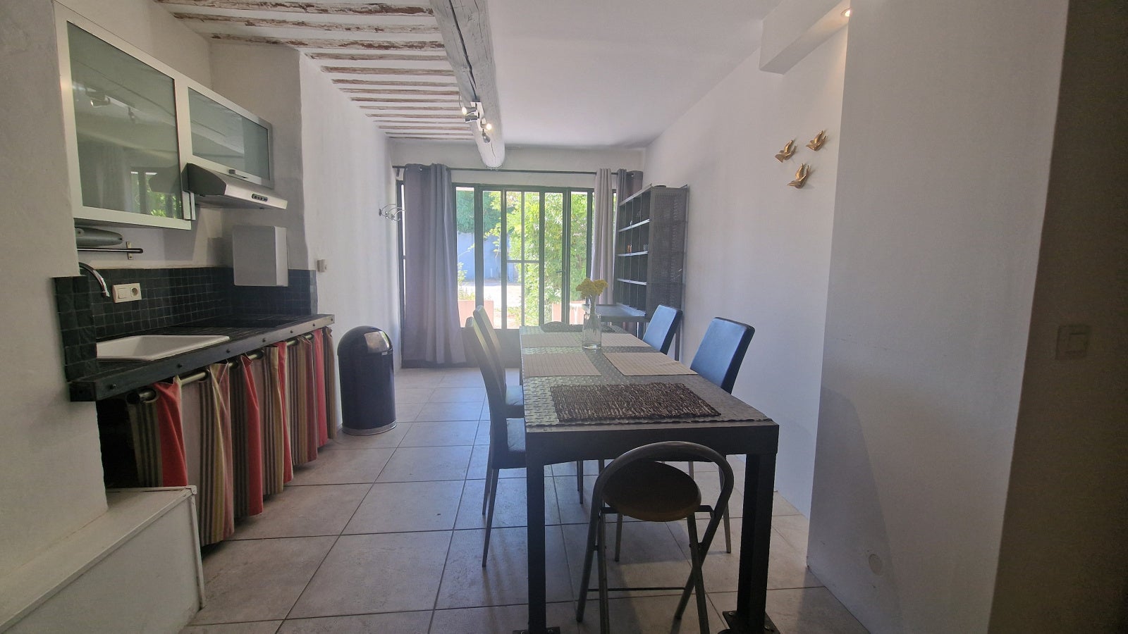 Appartement Chemin de Fontisson à Châteauneuf-de-Gadagne