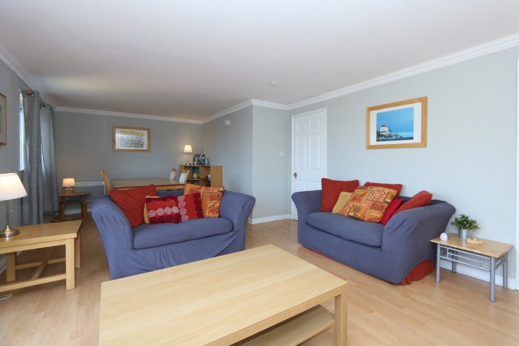 Flat Riverview Place in Glasgow