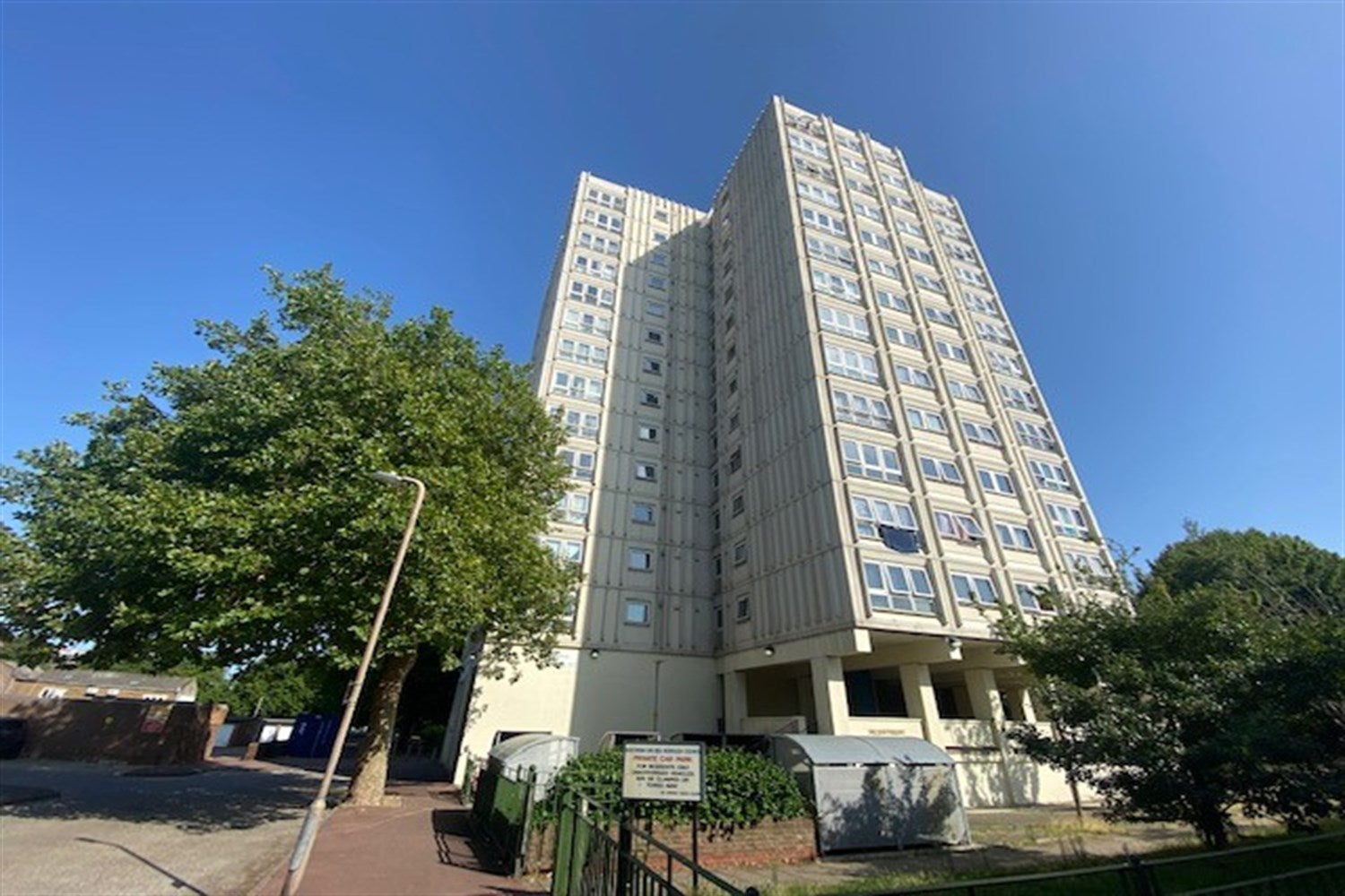 Flat Newlands Road in Southend-on-Sea