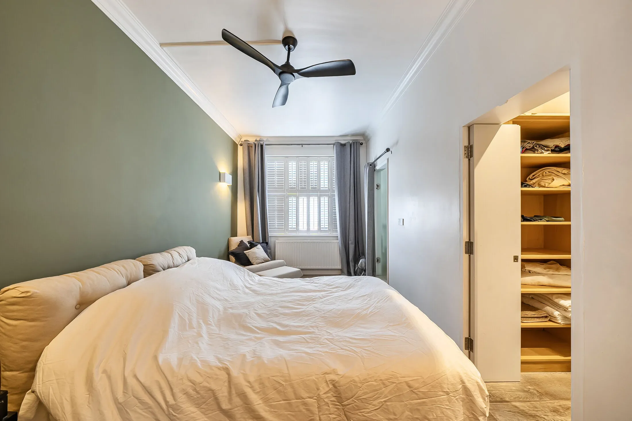 Flat Nevern Square in Greater London
