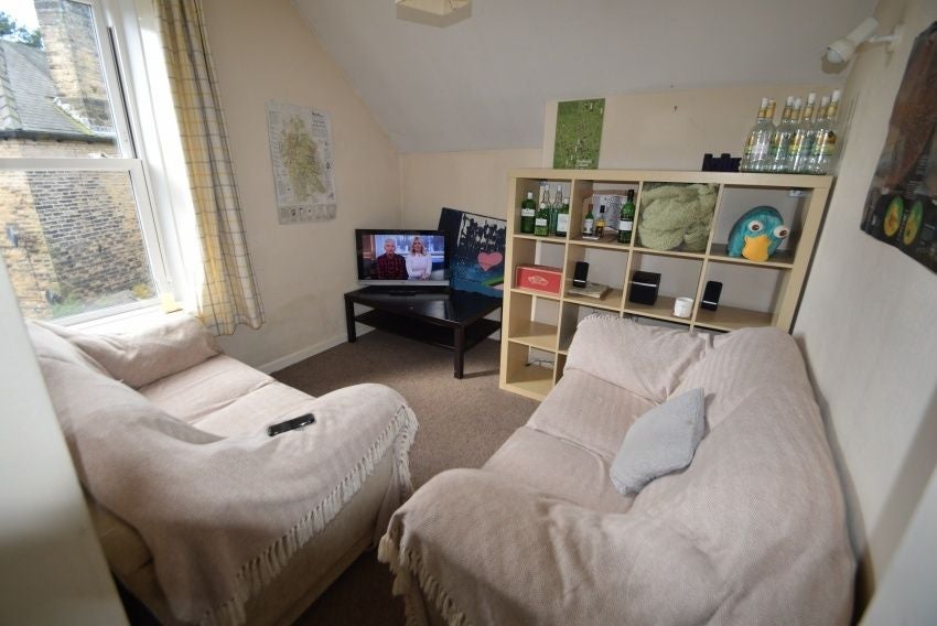Flat Clarkegrove Road in Sheffield