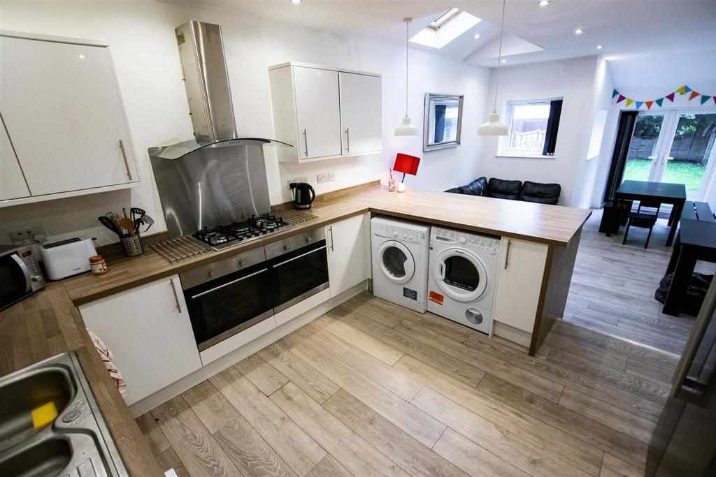 Flat Heeley Road in Birmingham