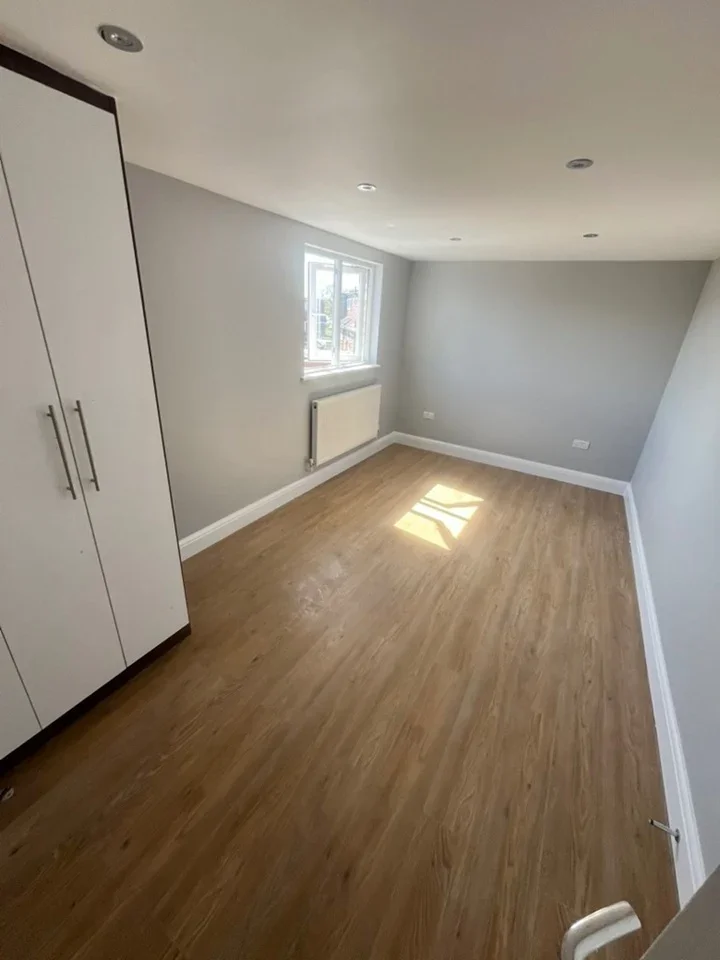 Room Darwin Drive in Greater London