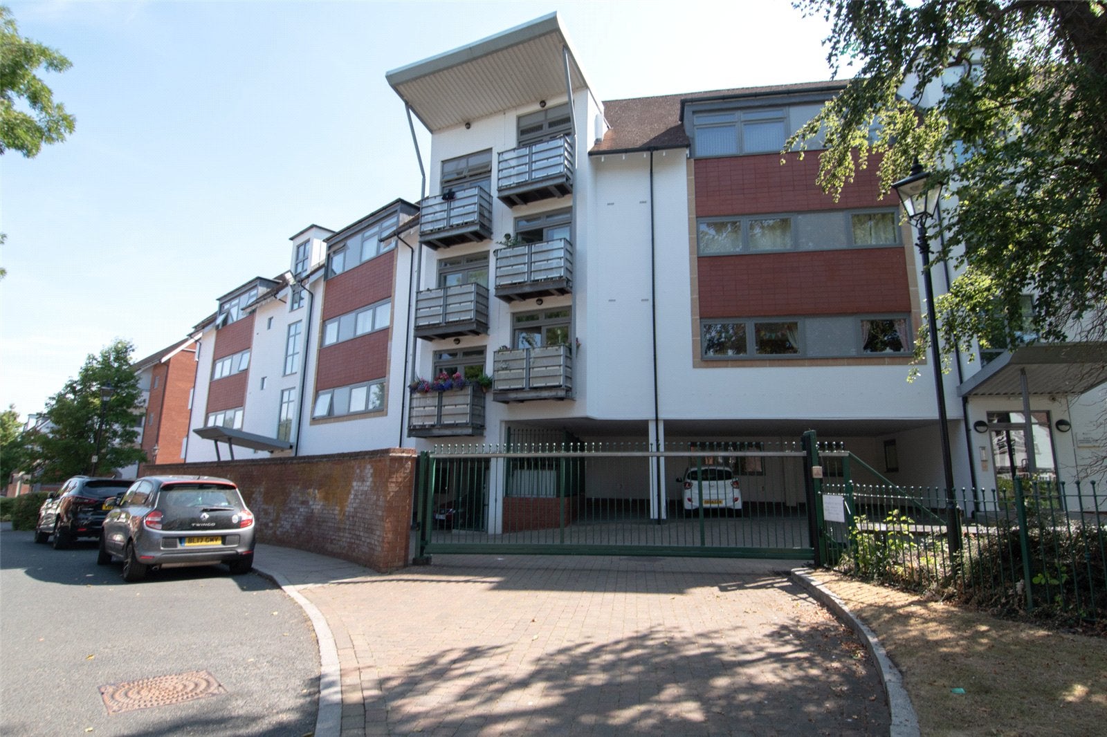 Flat Woodbrooke Grove in Birmingham