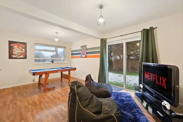 Flat Kinsale Road in Bristol