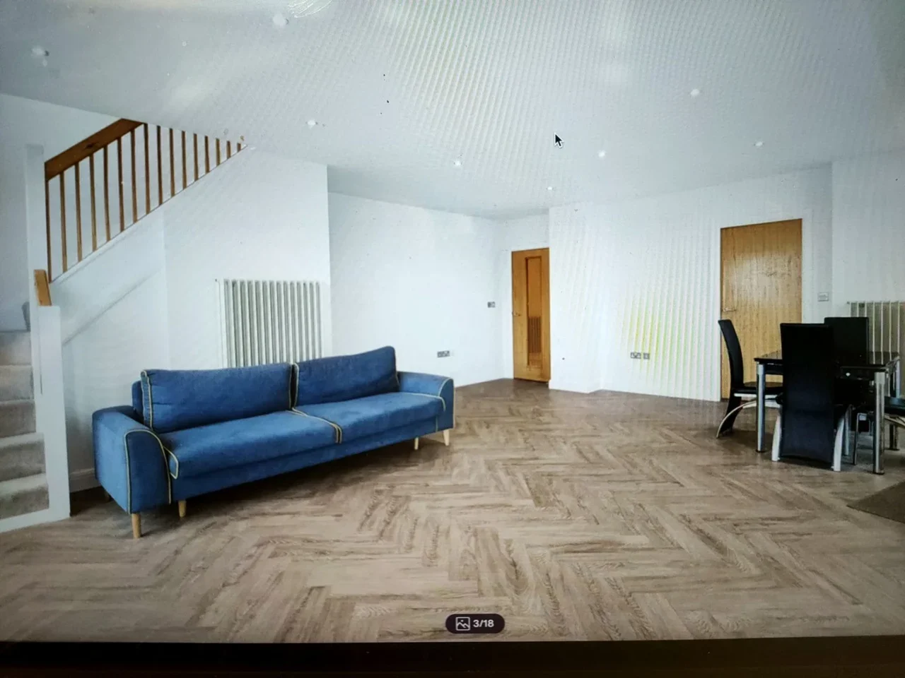 Flat Hanover Avenue in Greater London