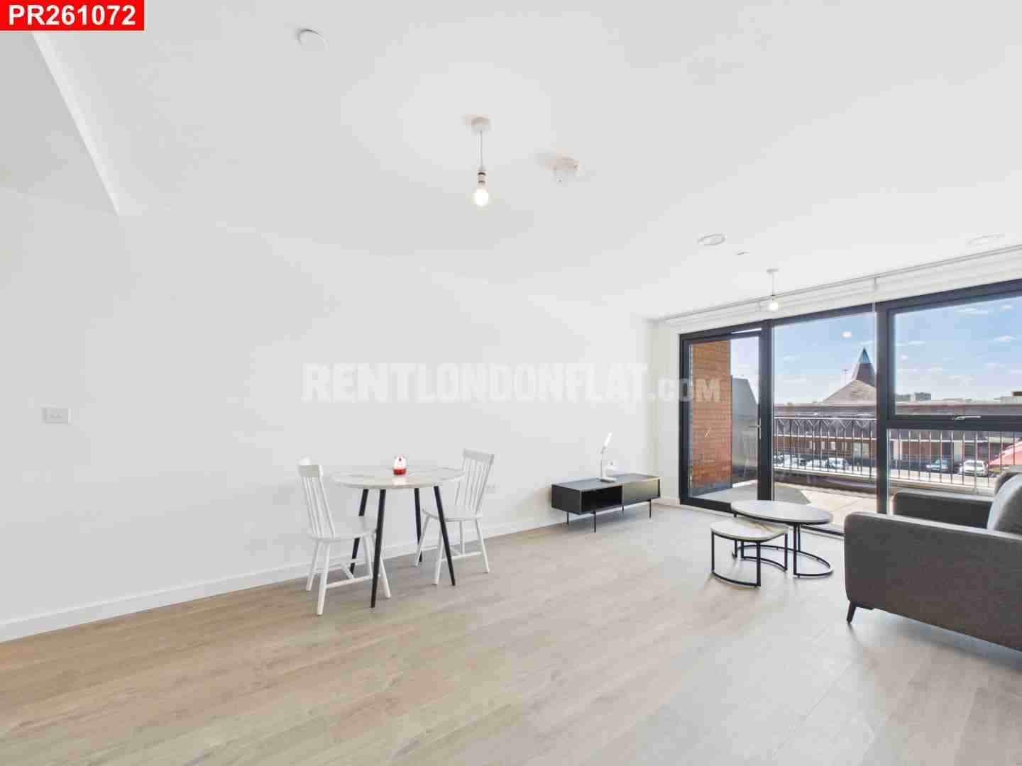 Flat Burlington Road in Greater London
