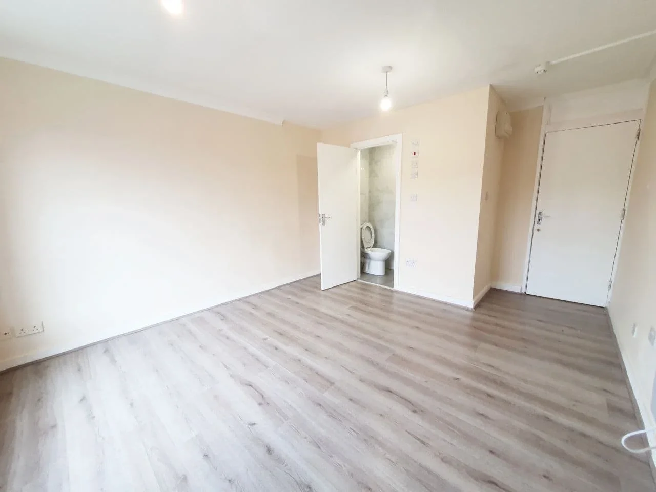 Flat Hammond Close in Greater London