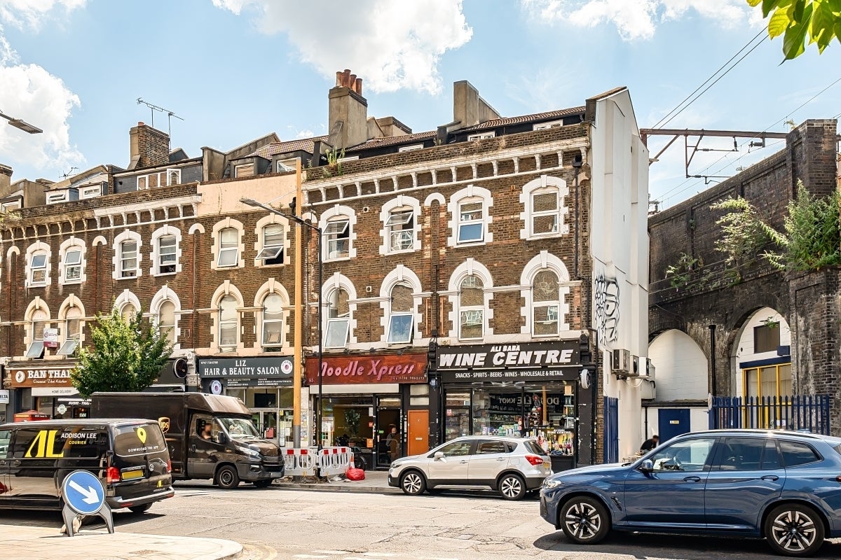 Flat Amhurst Road in Greater London