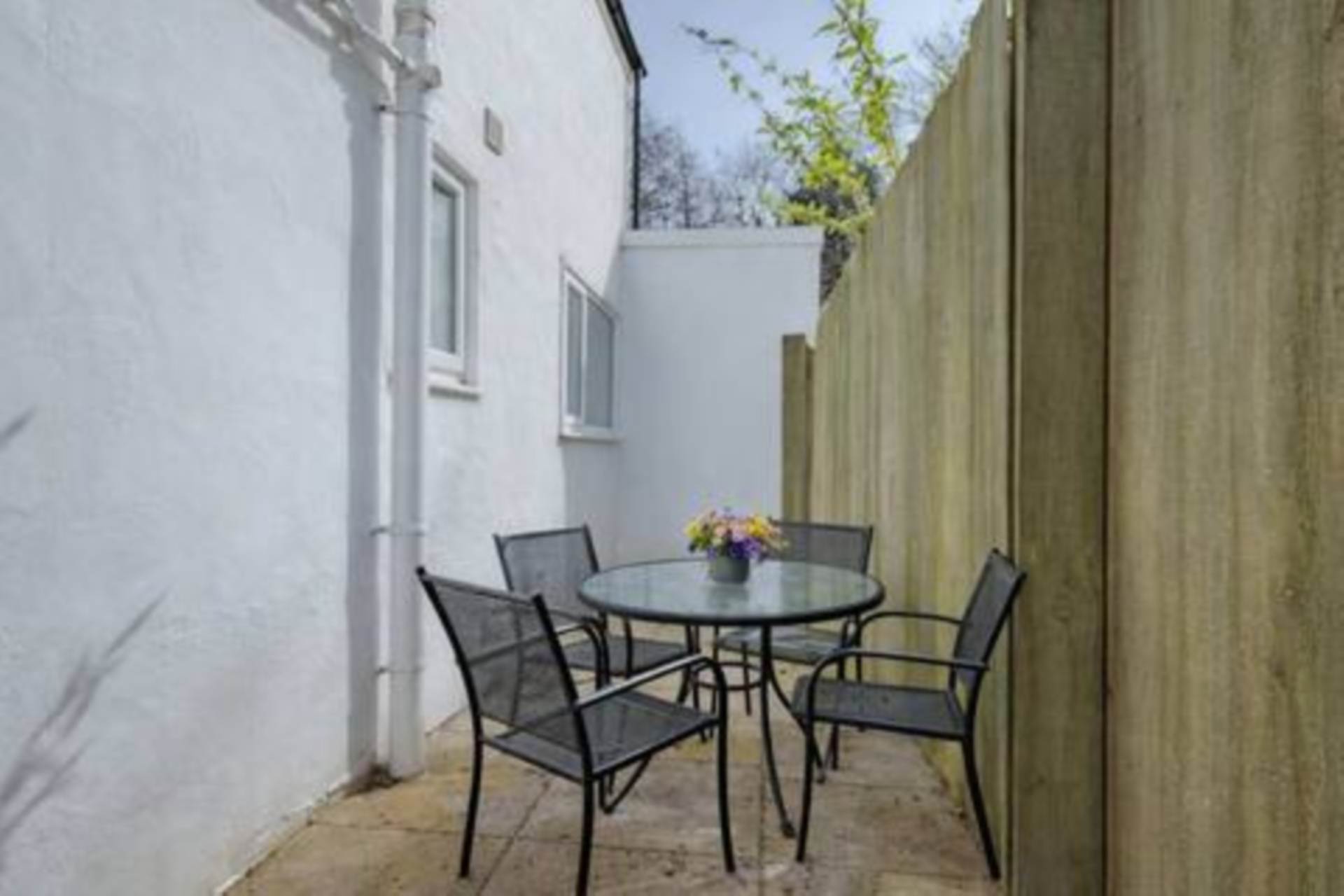 Flat Colum Place in Cardiff