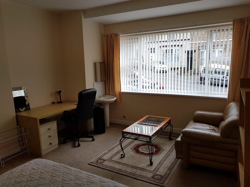Room Granville Road in Sheffield
