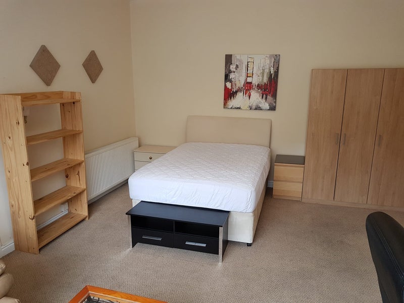 Room Granville Road in Sheffield
