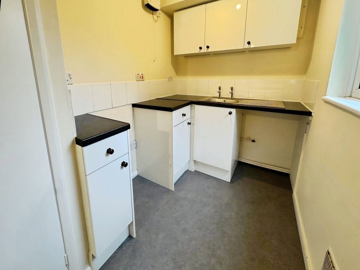 Flat Eastleaze Road in West Swindon