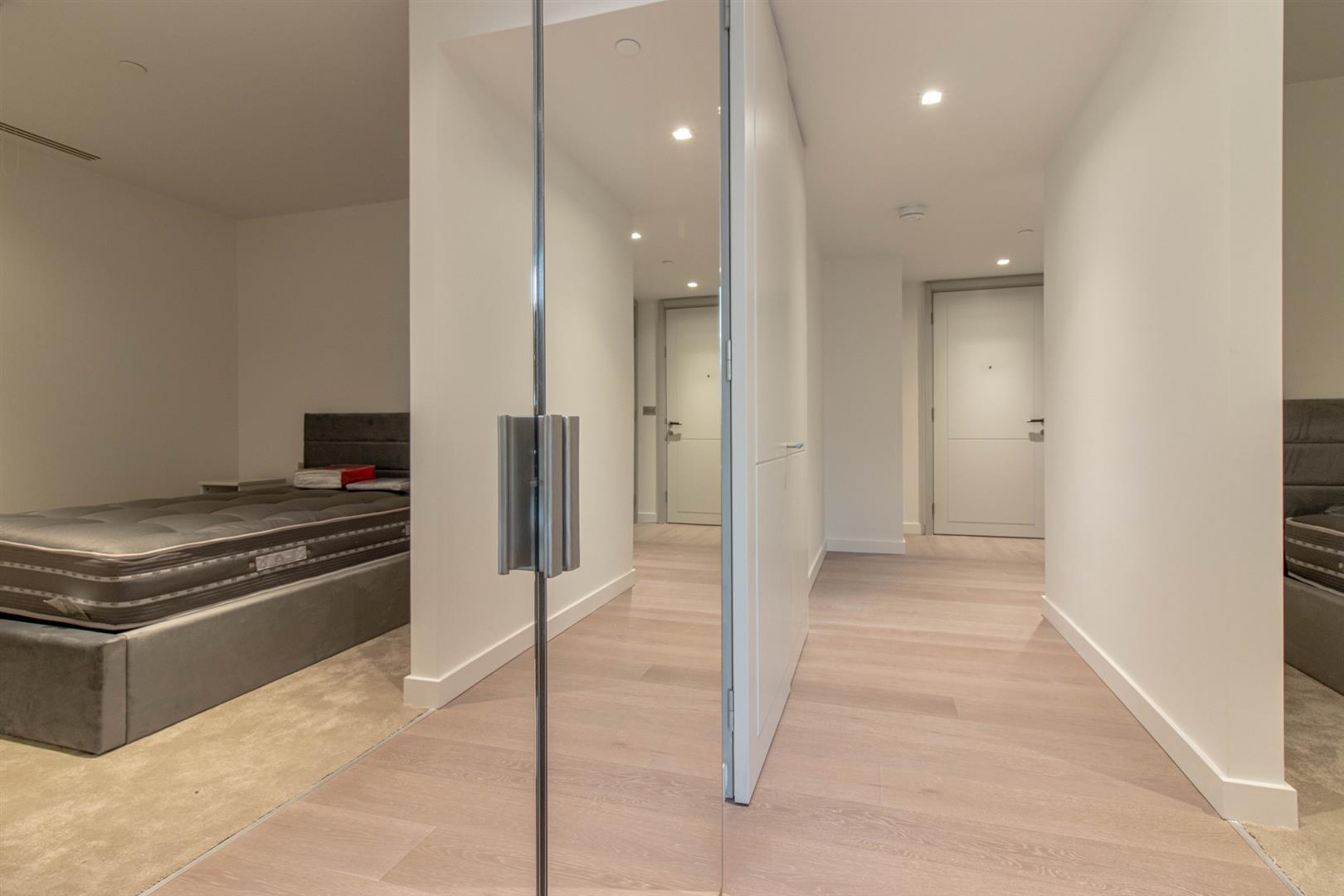 Flat Newcastle Place in City of Westminster