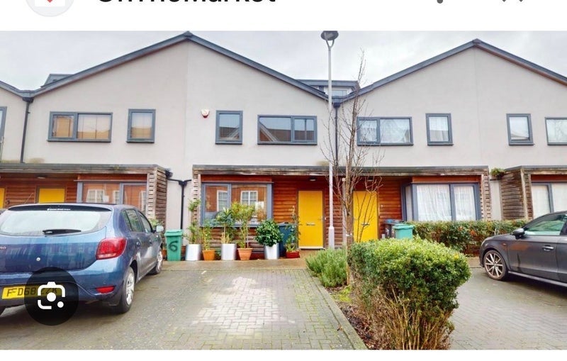 Room Jack Dimmer Close in Greater London