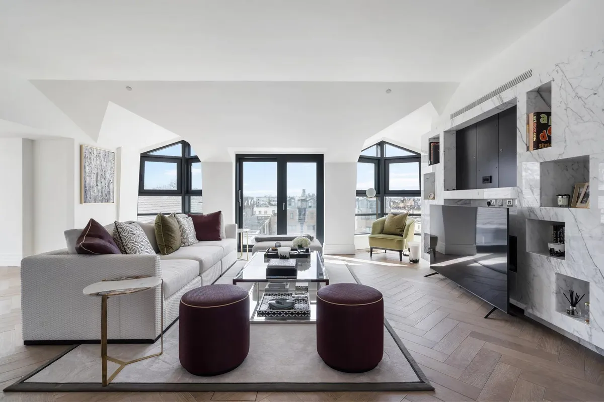 Flat Kensington Gardens Square in City of Westminster