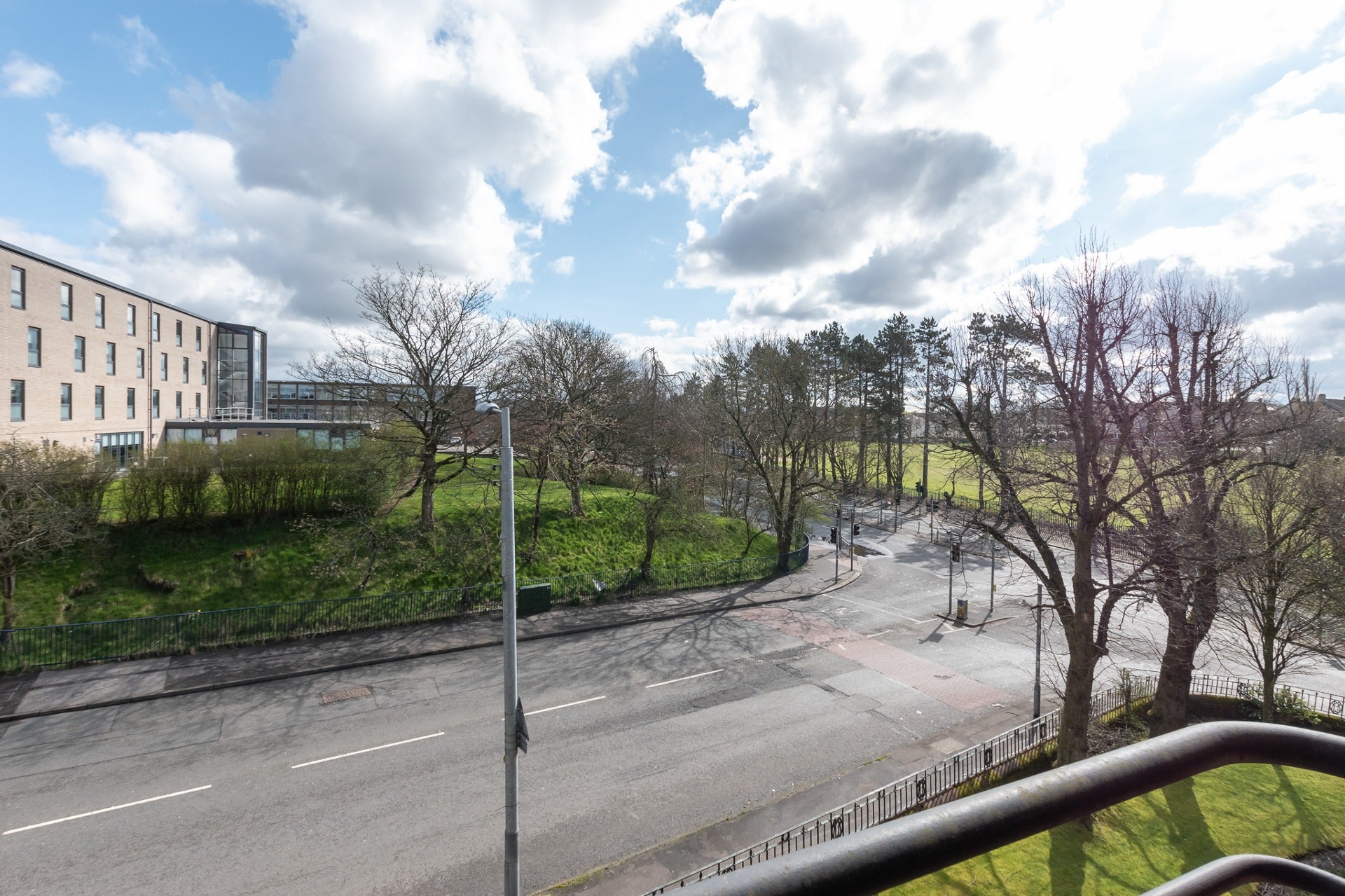Flat Knightswood Court in Glasgow