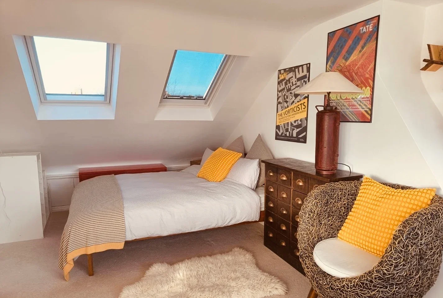 Room Crescent Lane in Greater London