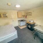 Flat Broadway in Pontypridd
