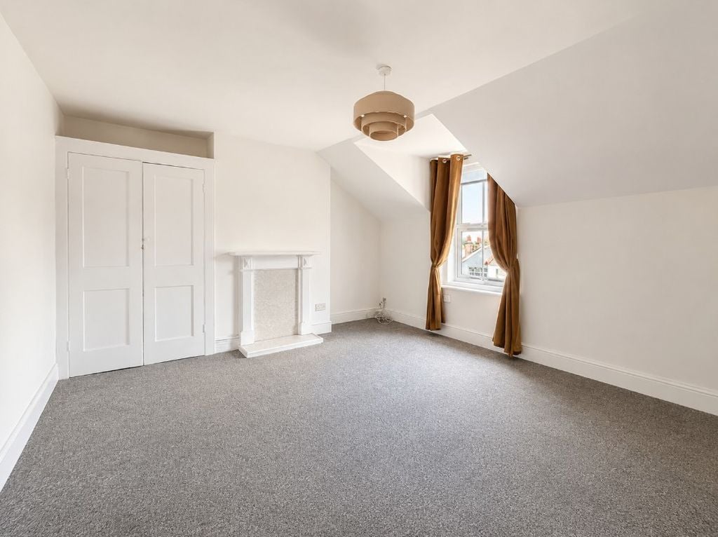 Flat Linden Grove in Gosport