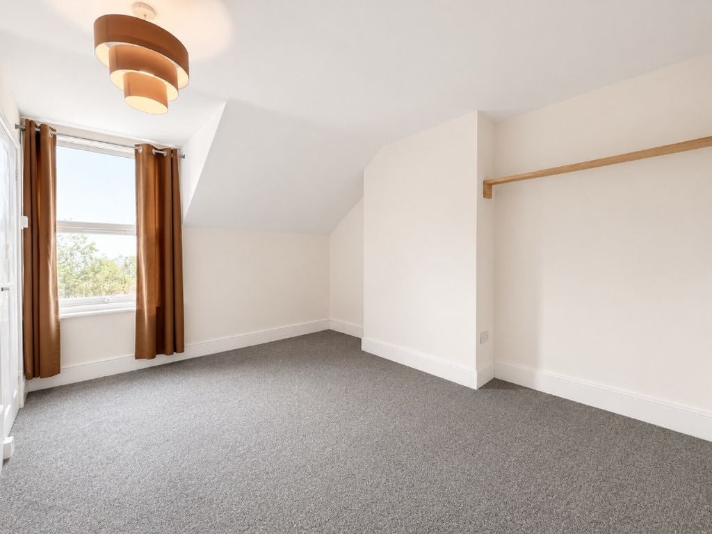 Flat Linden Grove in Gosport