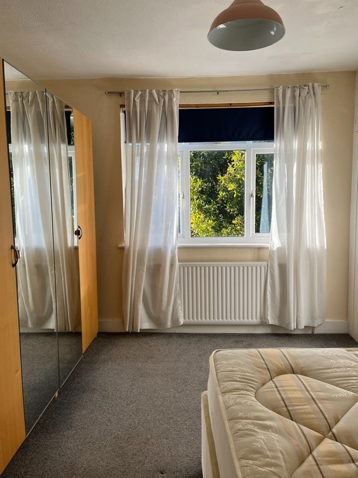 Flat Rusland Park Road in Greater London