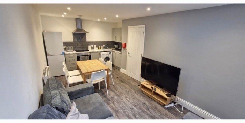 Flat Northcote Street in Cardiff