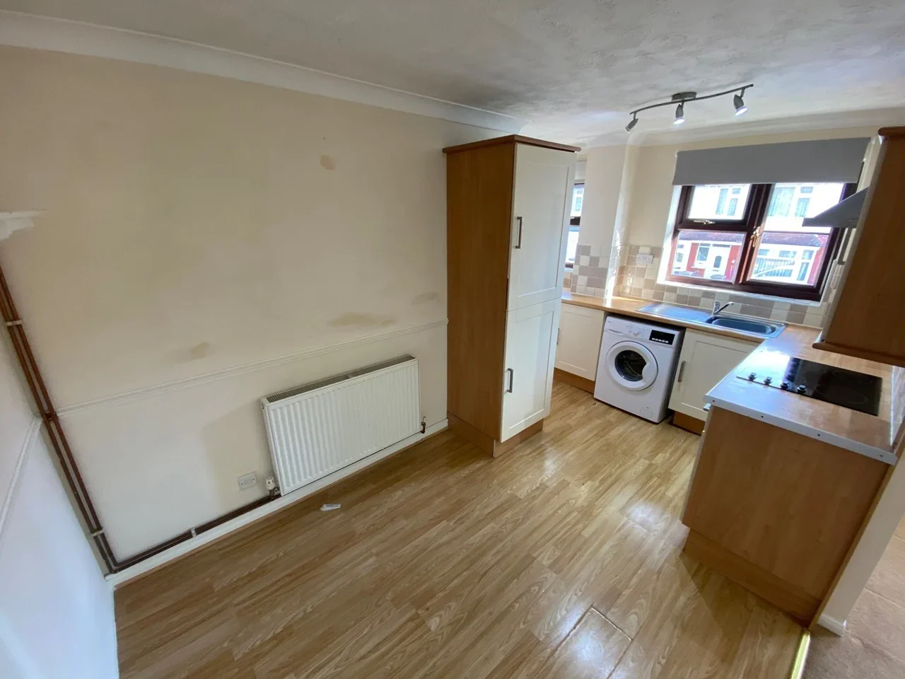 Flat Rosebery Road in Grays