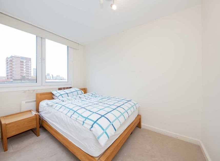 Flat Tonbridge Street in Greater London