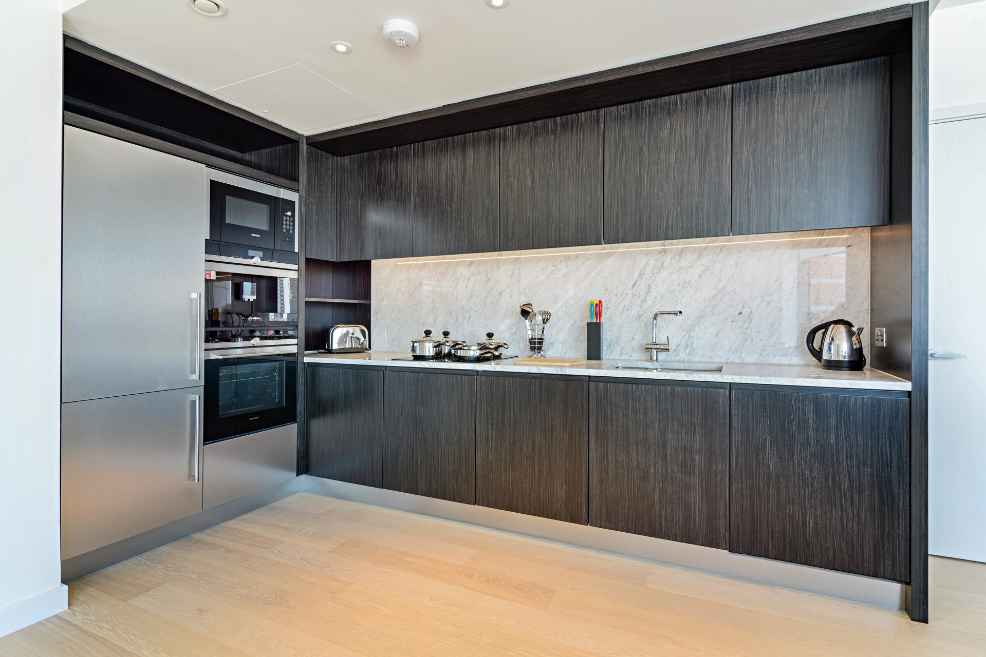 Flat Burdett Road in Greater London
