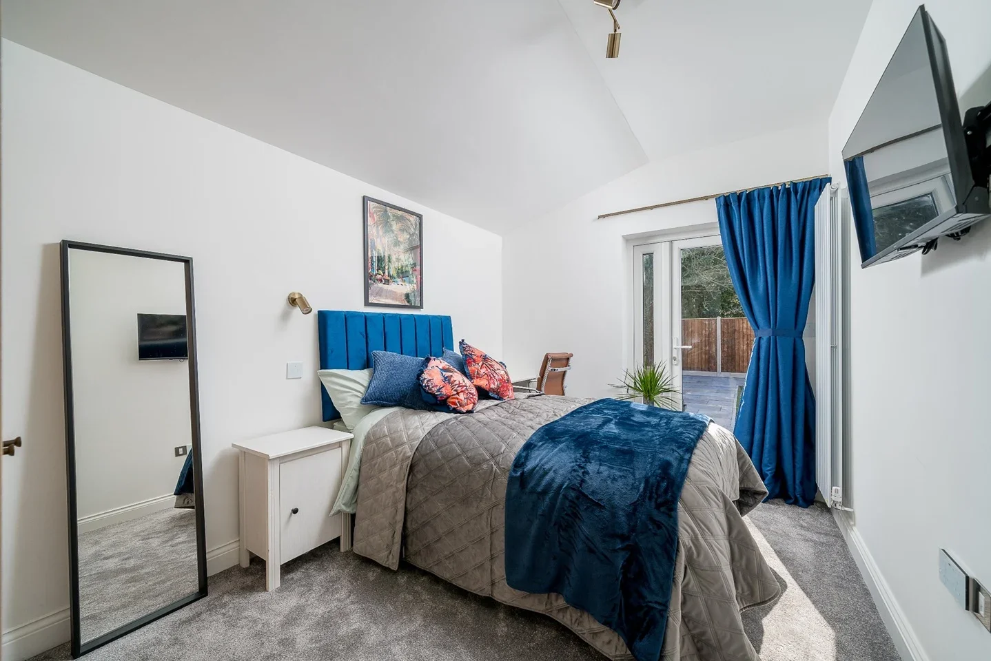 Room Park Avenue in Greater London