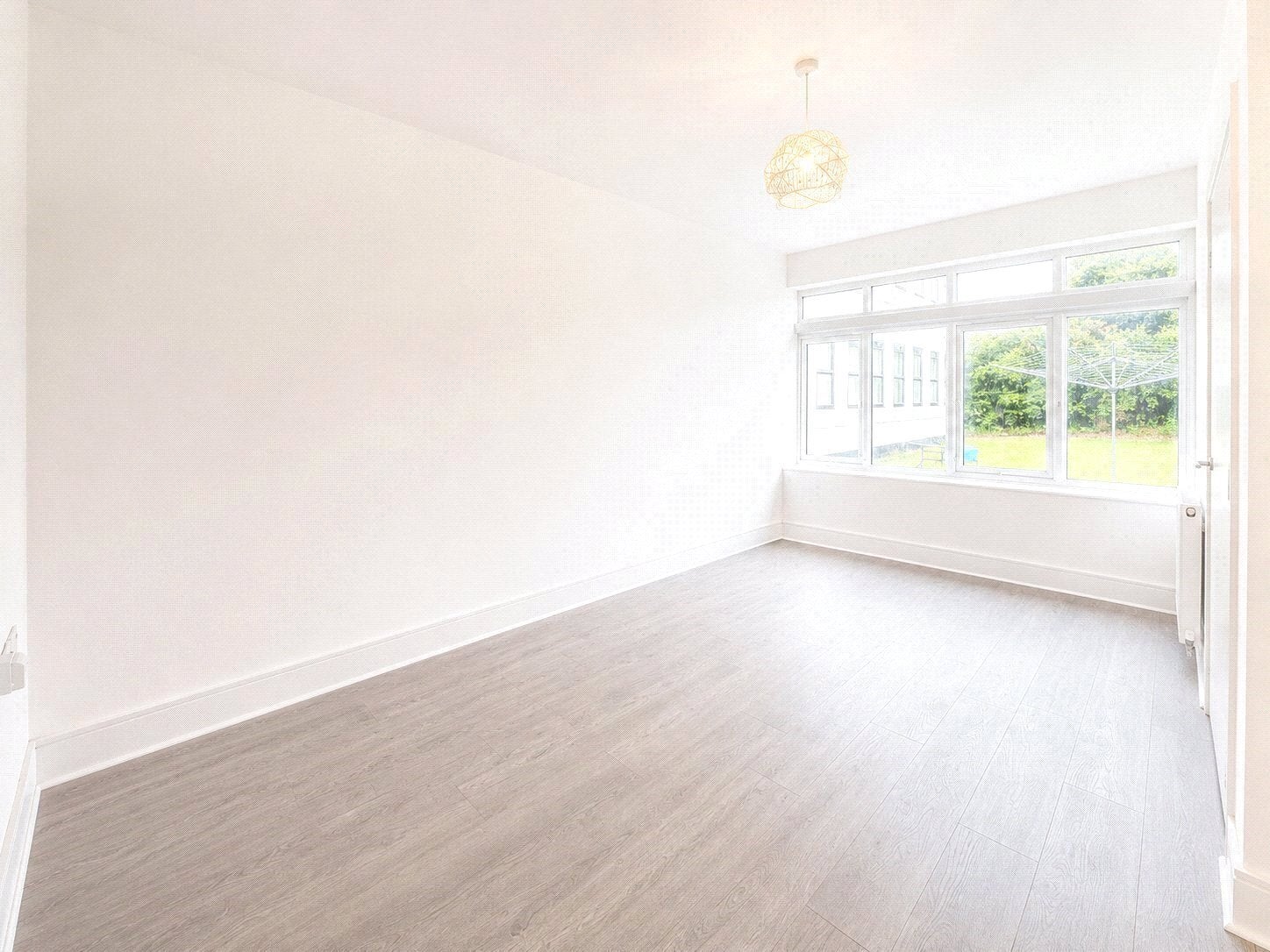 Flat Elizabeth Way in Harlow