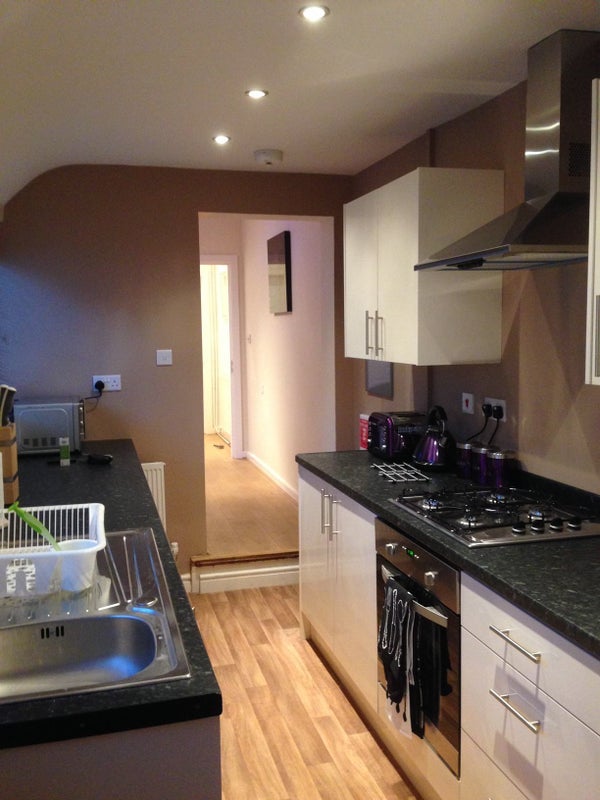 Room Millsbro Road in Redditch