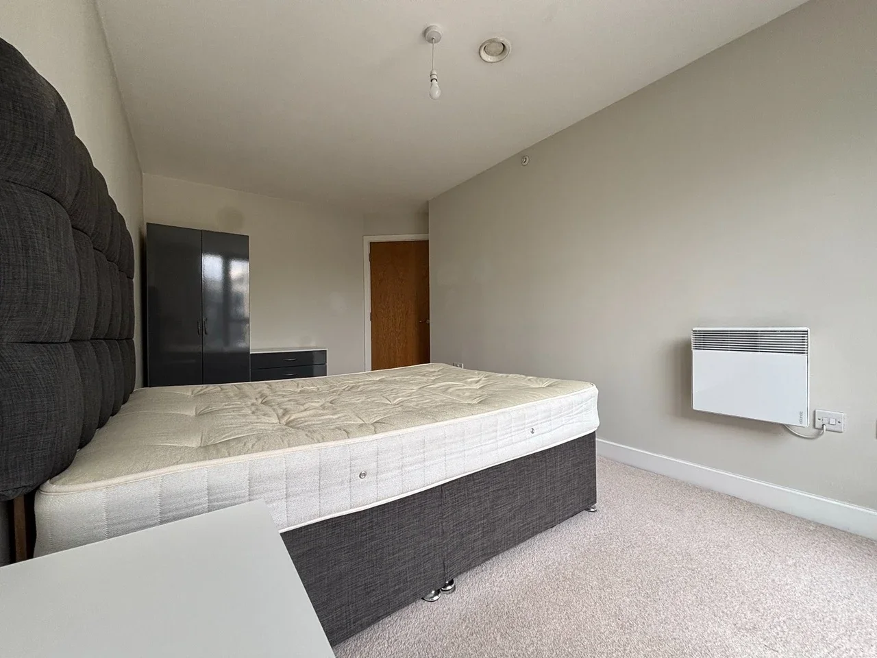 Flat Ordsall Lane in Salford