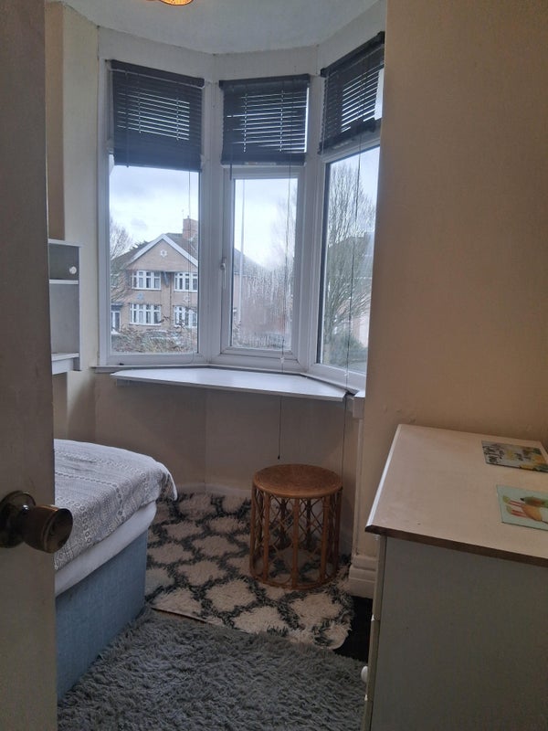 Room Locking Road in Weston-super-Mare