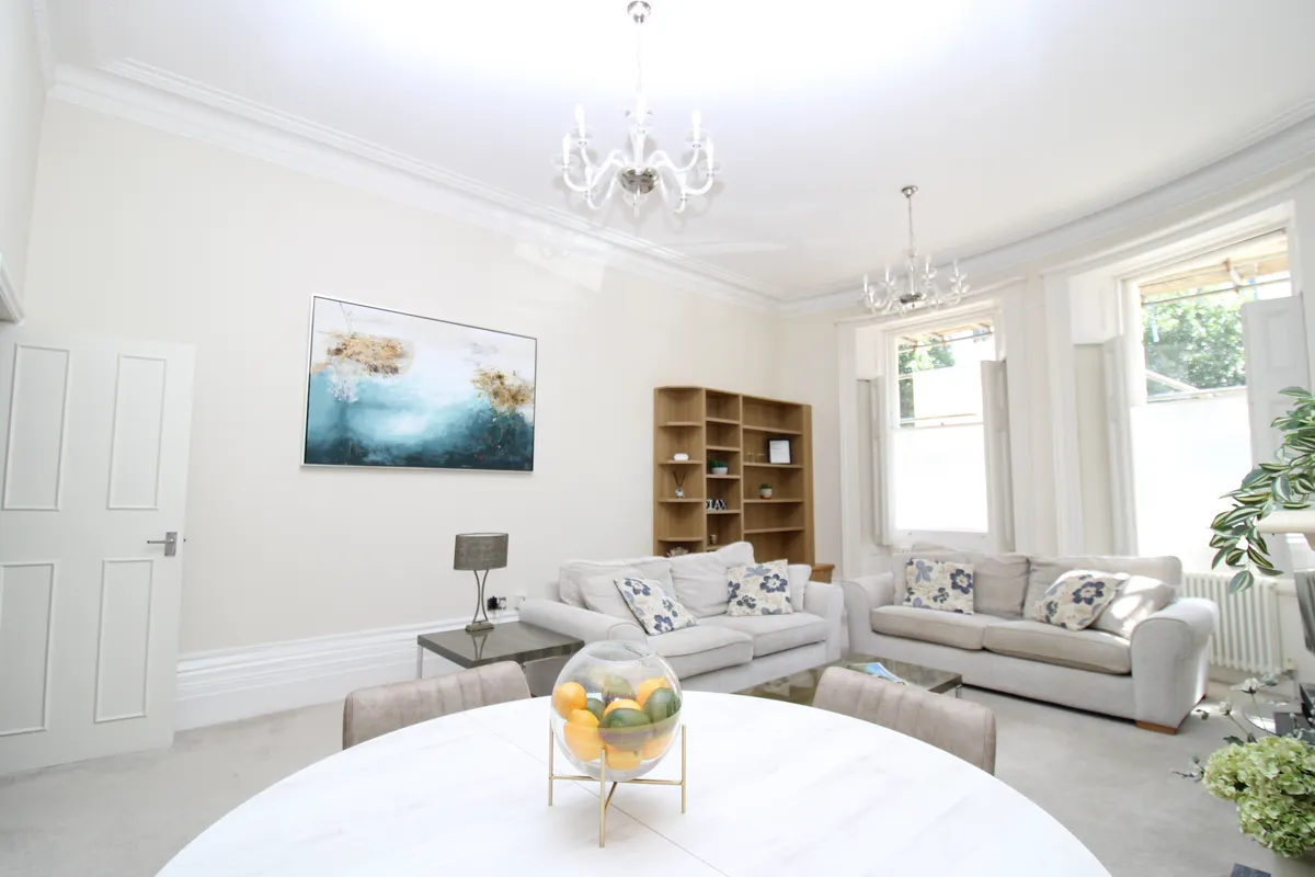 Flat Brunswick Place in Hove