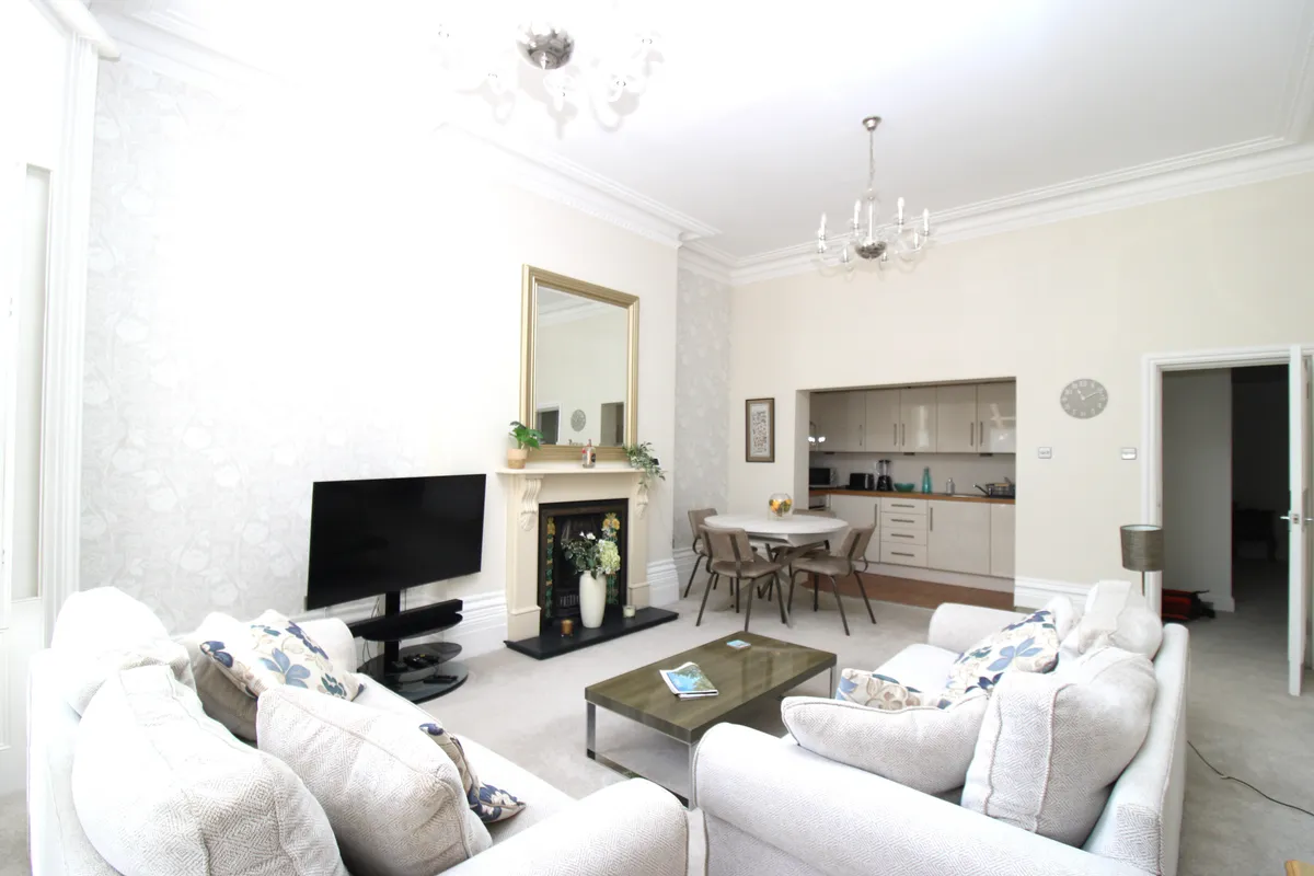 Flat Brunswick Place in Hove