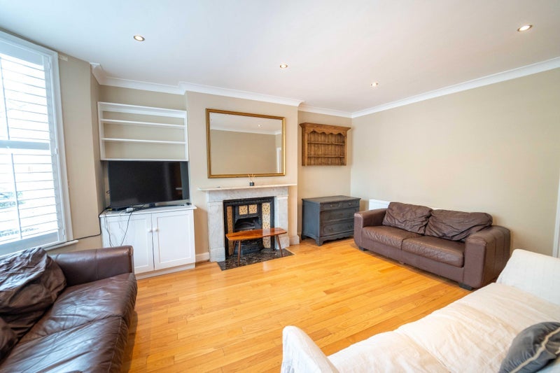 Flat Gunterstone Road in Greater London