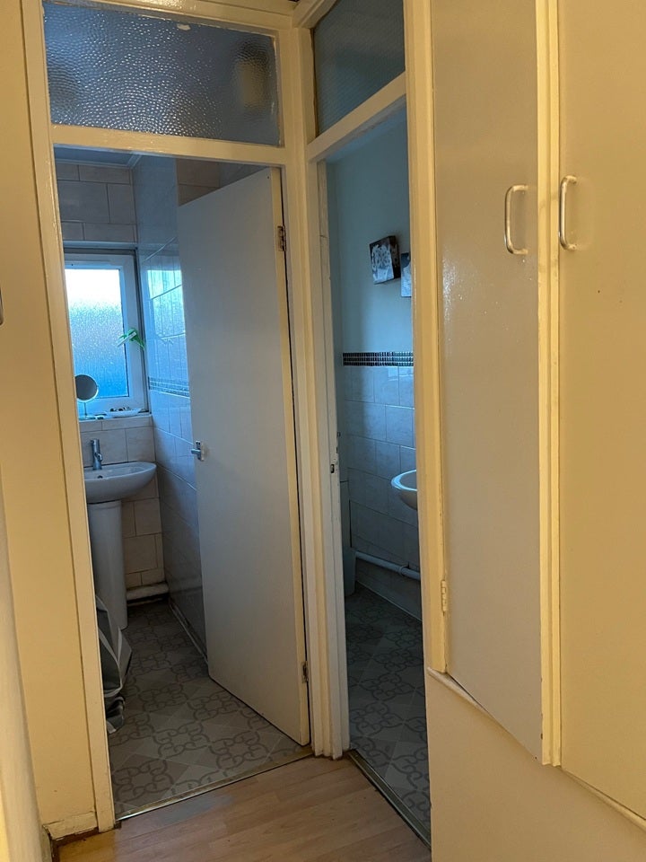 Room Mancroft Walk in Manchester