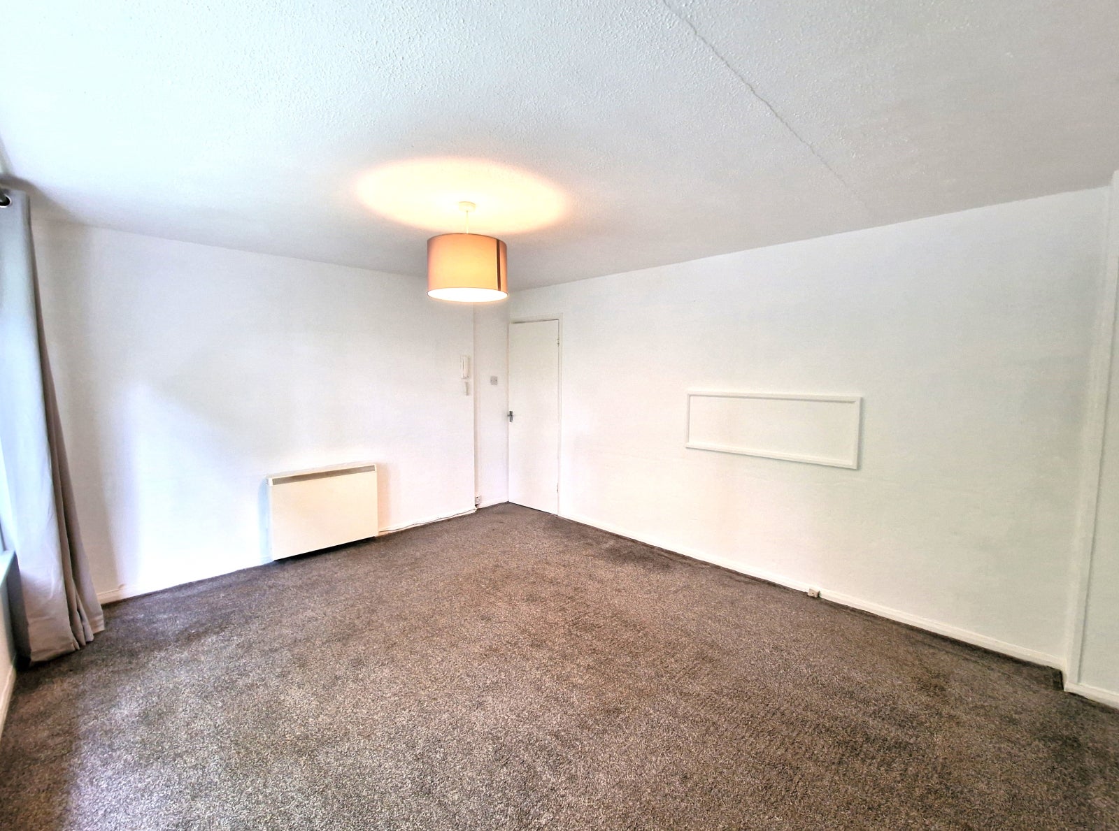 Flat Moulton Rise in Luton