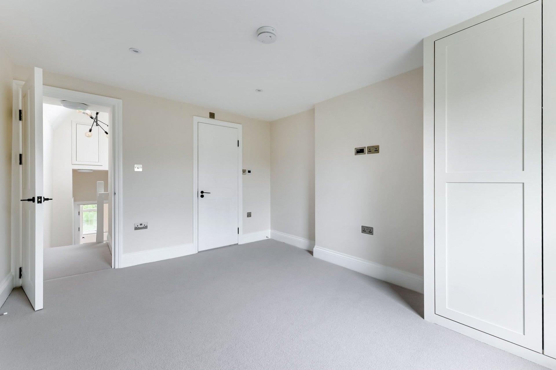 Flat Irene Road in Greater London