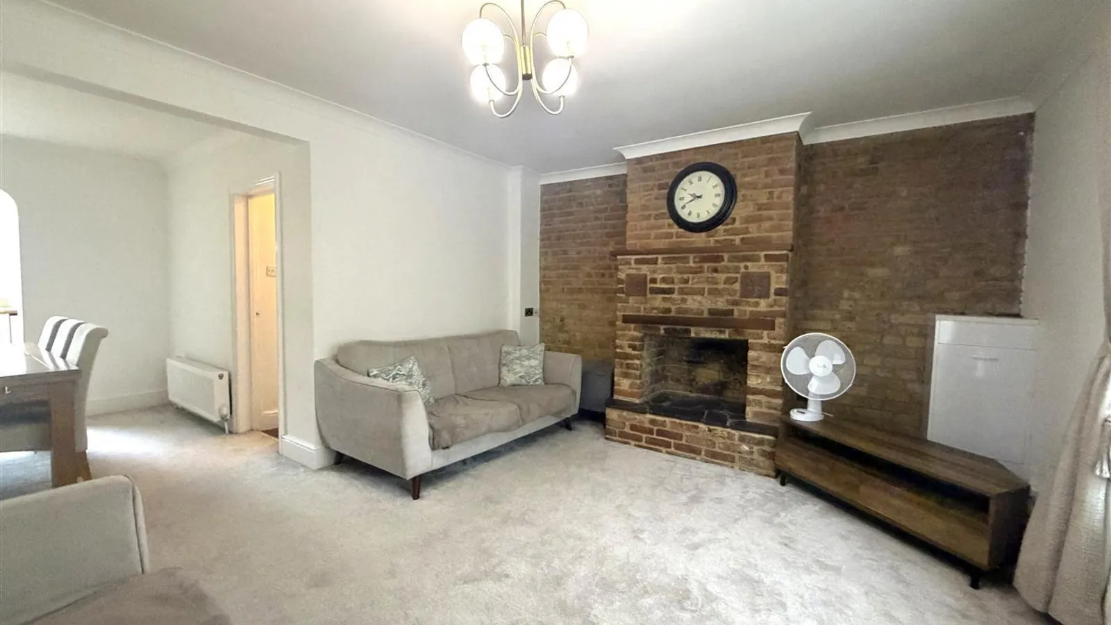 House Hayes End Close in Greater London