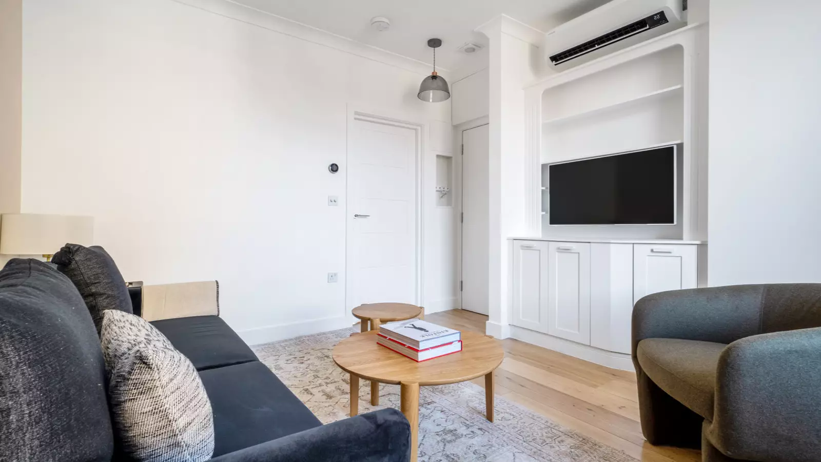Flat Drayton Gardens in Greater London