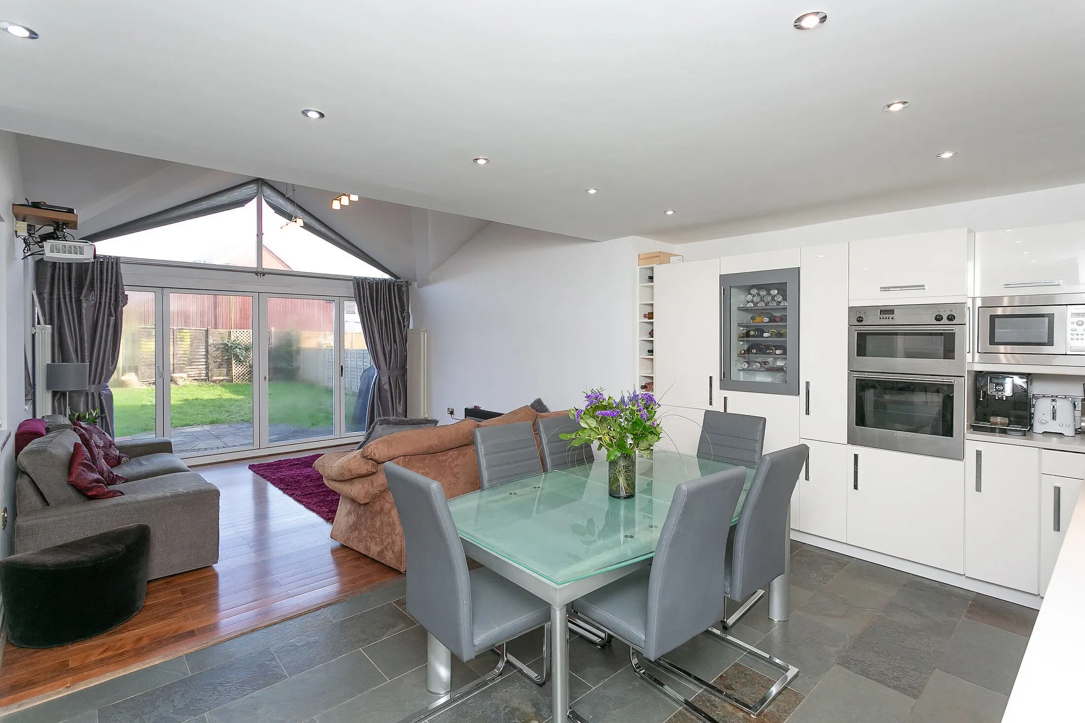 House Westland Close in Three Rivers