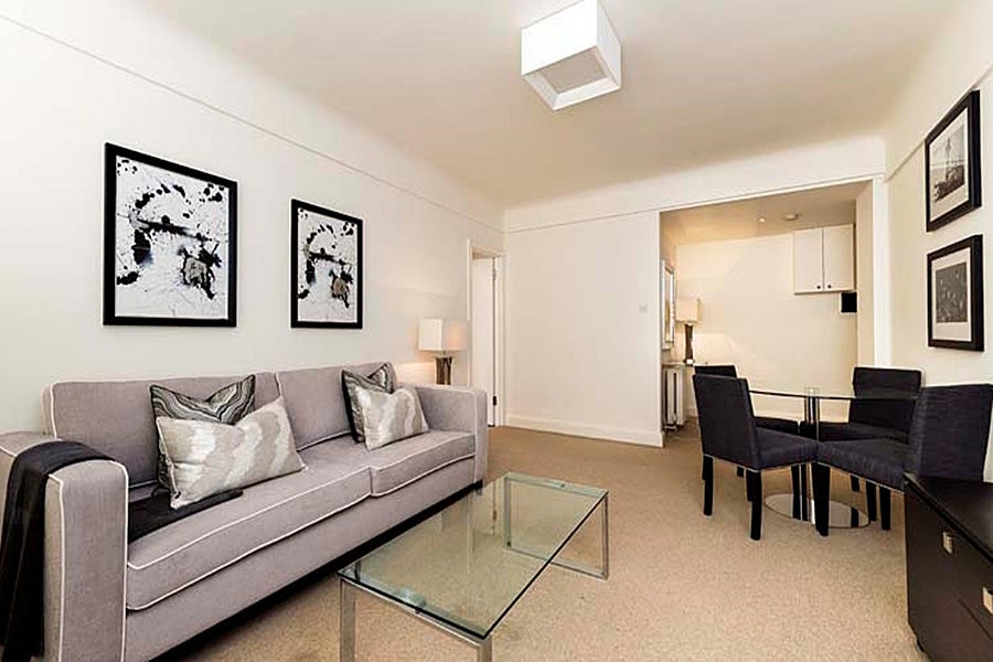 Flat Fulham Road in Greater London