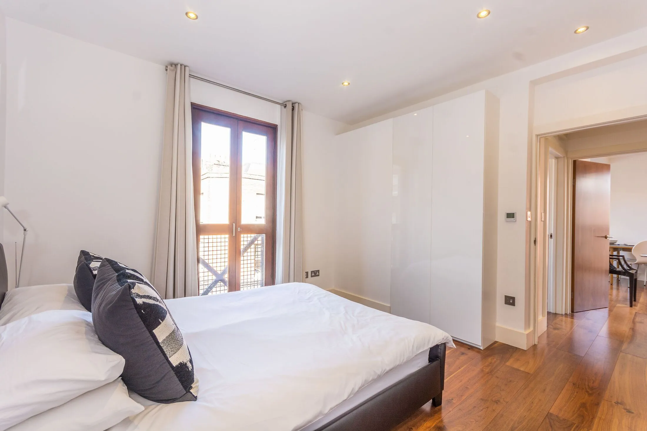 Flat Goodge Street in Greater London