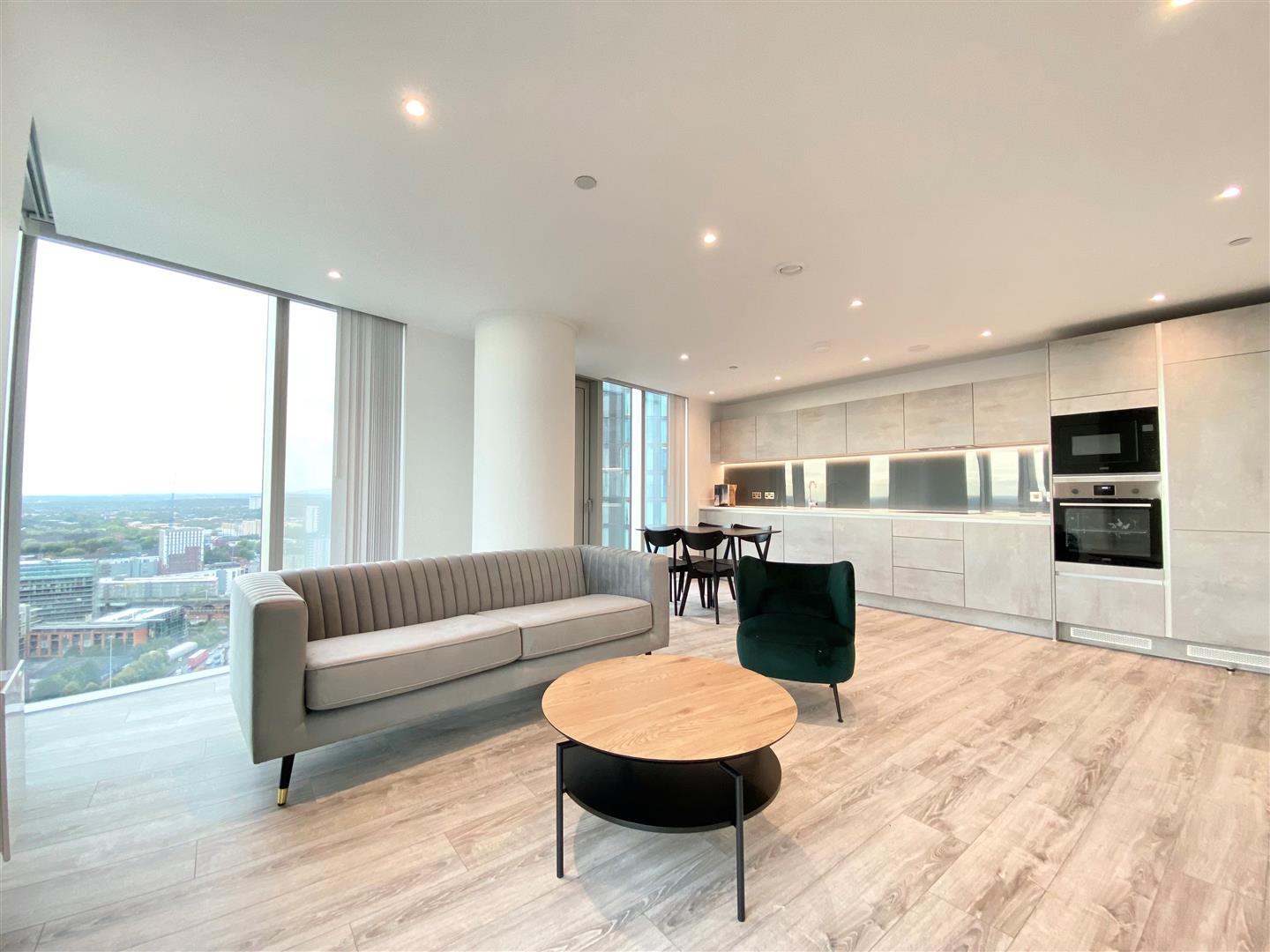 Flat Silvercroft Street in Manchester