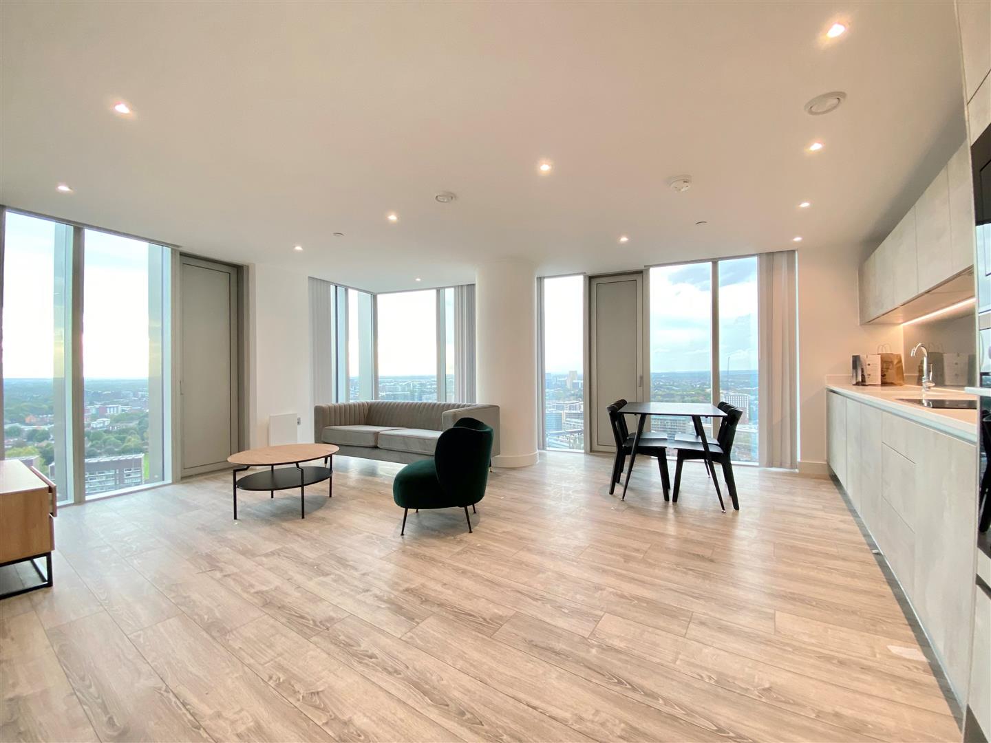 Flat Silvercroft Street in Manchester