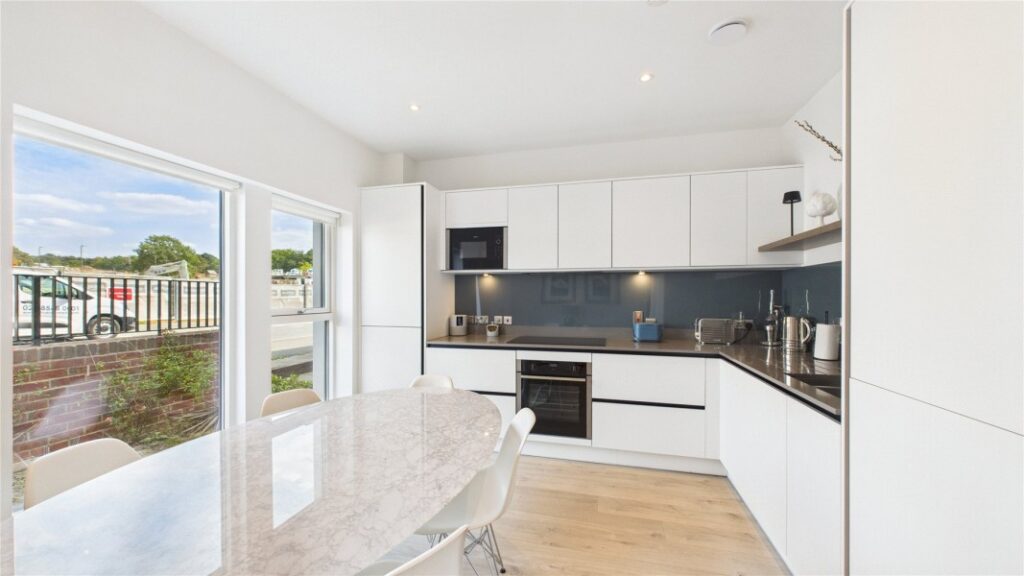 House Mindenhurst Road in Surrey Heath