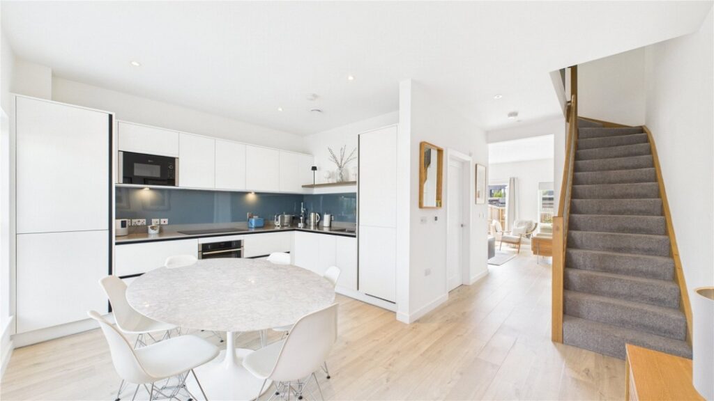 House Mindenhurst Road in Surrey Heath
